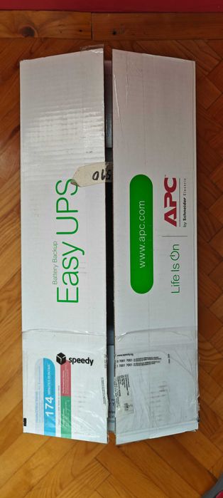Непрекъсваем ТЗИ, APC Easy UPS 2200VA, 230V, AVR