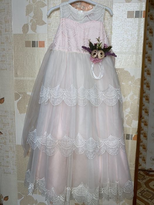 Продам платье