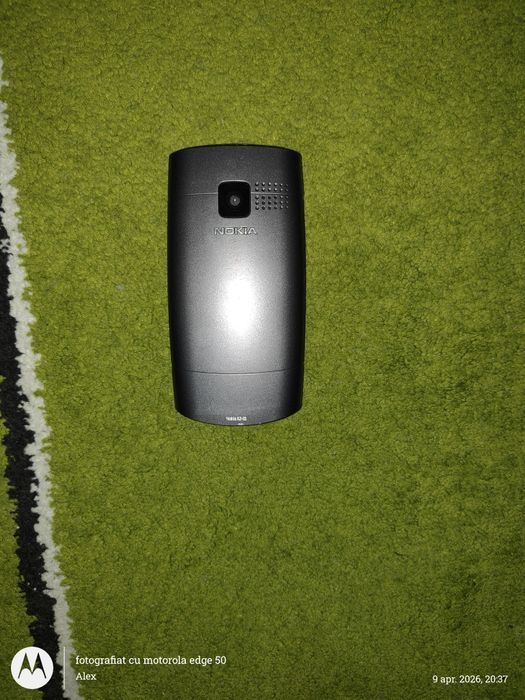 Telefon Legendar de colecție Nokia X2 cu tastatura QWERTY