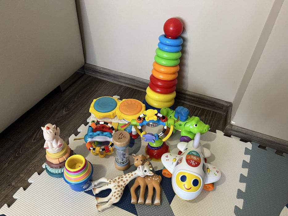 Бебешки Играчки и гризалки на жирафчето софи