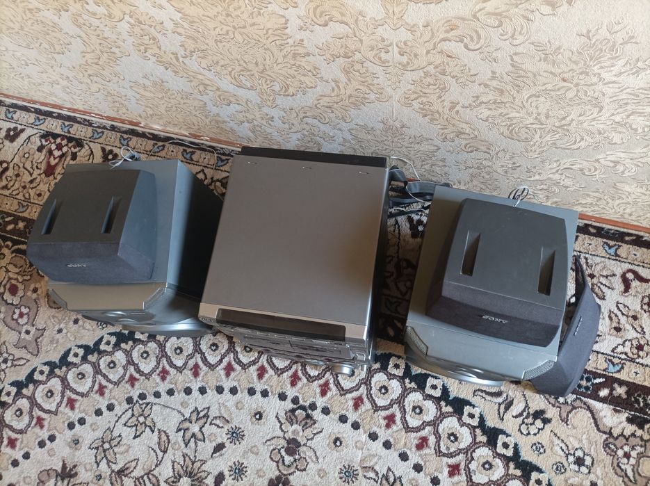 Продам sony mhc w-55