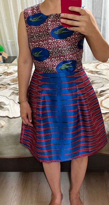 платье нарядное, красивое