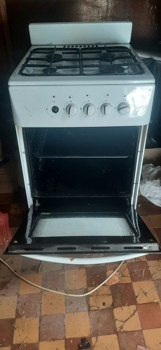 Продам газ плиту