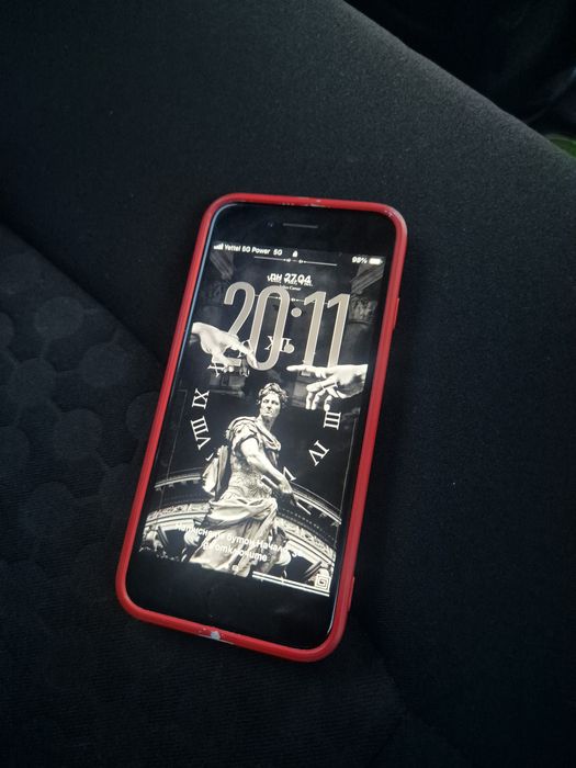 I phone SE 2  2021