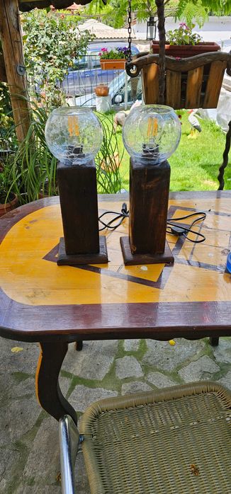 Два броя ръчно изработени нощни лампи