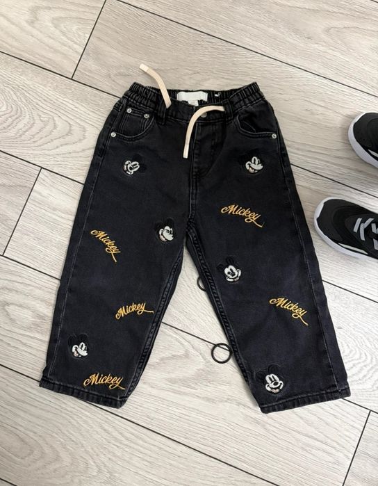 Jeans Zara Mickey Mouse