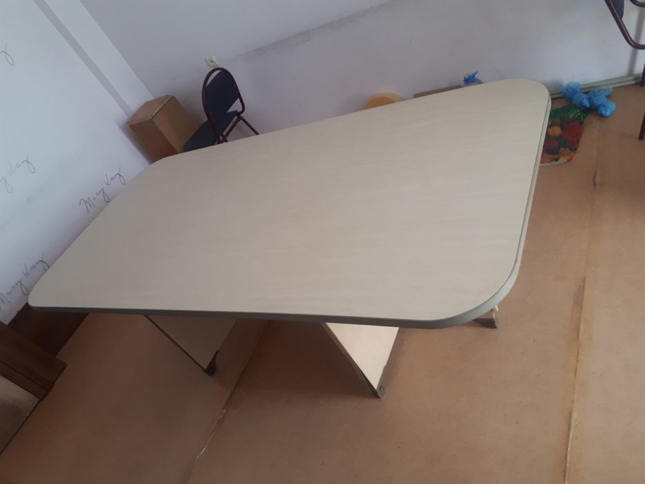 Большие офисные столы