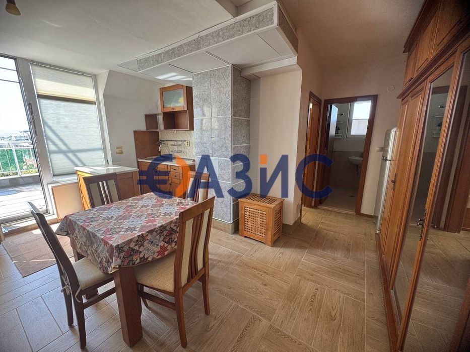 Продава се Двустаен апартамент в Несебър - 64 кв.м за 1304 €/кв.м - Снимка #4