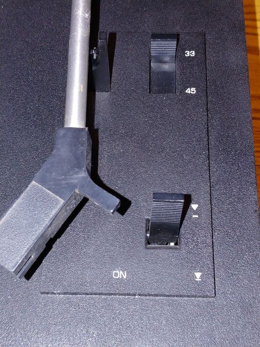 FED 2 functional  cu husa 150 lei