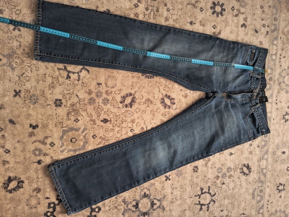 Blugi Calvin Klein W31 L 30