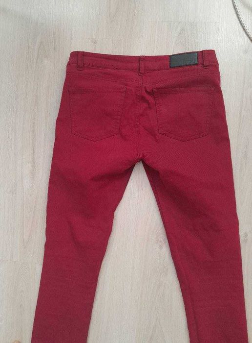 Розови и червени  дънки