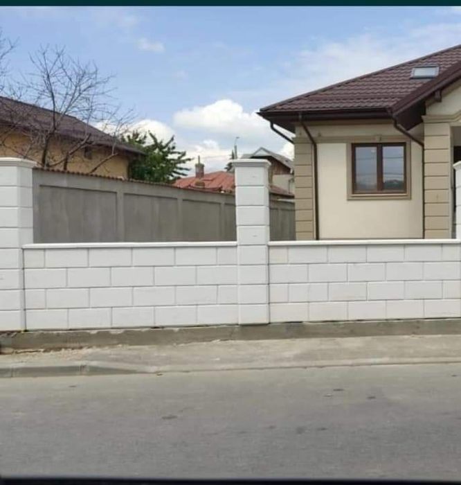 Vând  placi decorative