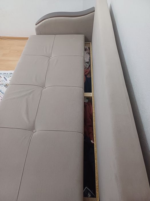 Продаю диван срочно