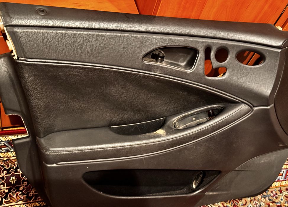 Кора и бутони за Mercedes CLS 219