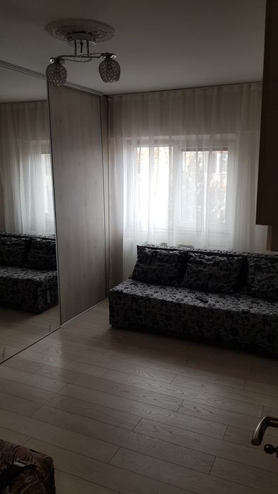 Vand garsoniera zona Robea