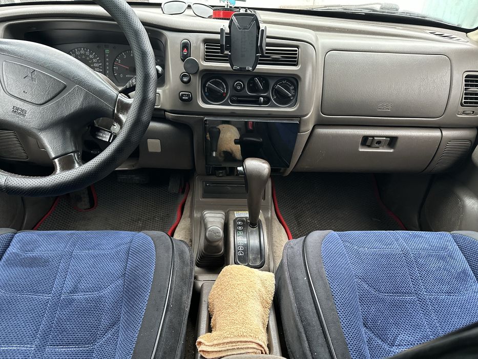 Продам монтеро спорт!