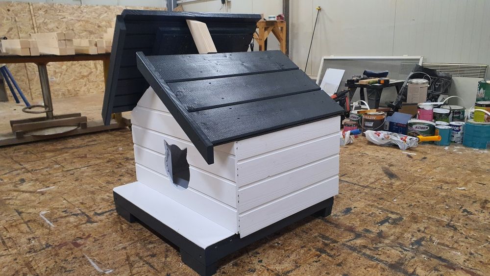 Cusca pisici, casuta lemn masiv