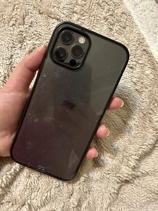 Продам IPhone 12 Pro