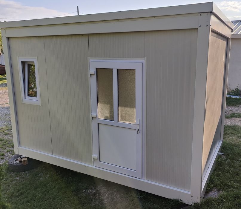 Vând containere structura