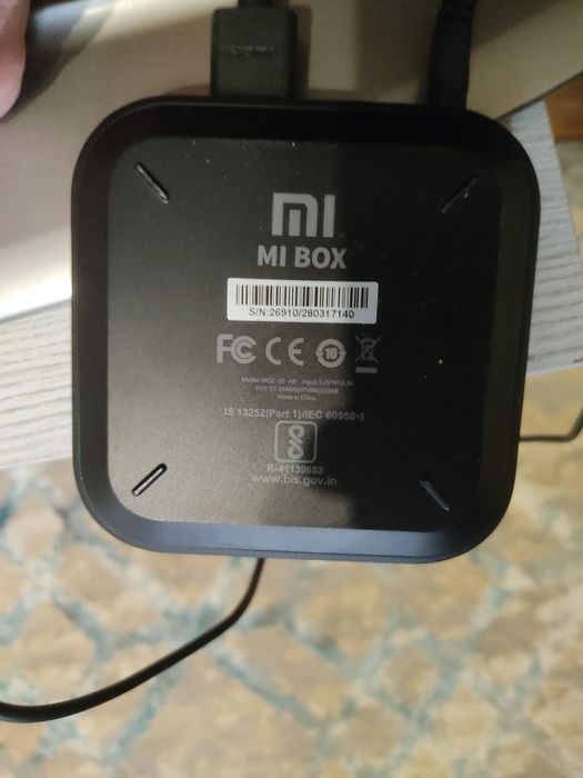 Телевизор Sharp 37 диагональ (94см) + TV приставка Mi Box 4K в идеале