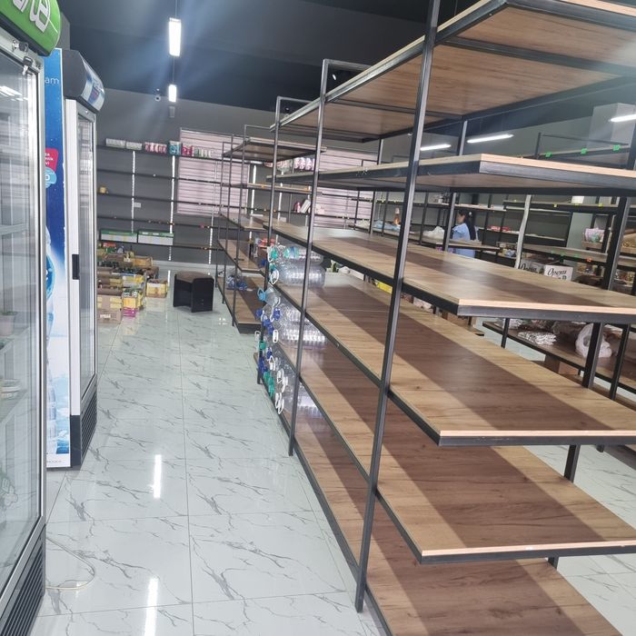 Dokon uchun stelaj polkalar