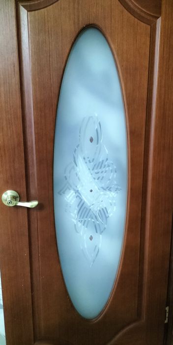 Продам межкомнатные двери