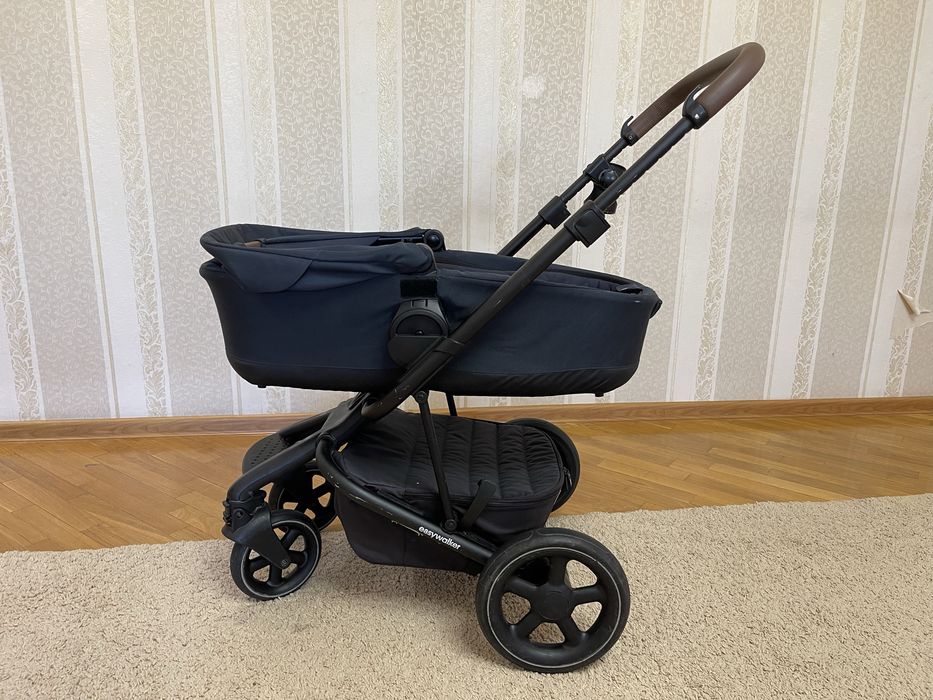 Коляска Easywalker Harvey  с люлькой
