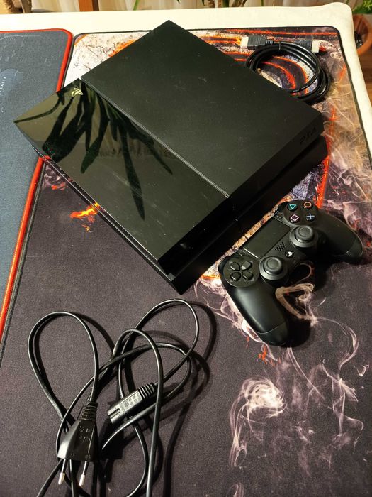 Consola PS4 Fat 2 TB HDD, Controller + 3 Jocuri Cadou