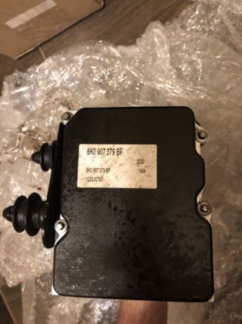 Продавам ABS помпа Audi A4 8K