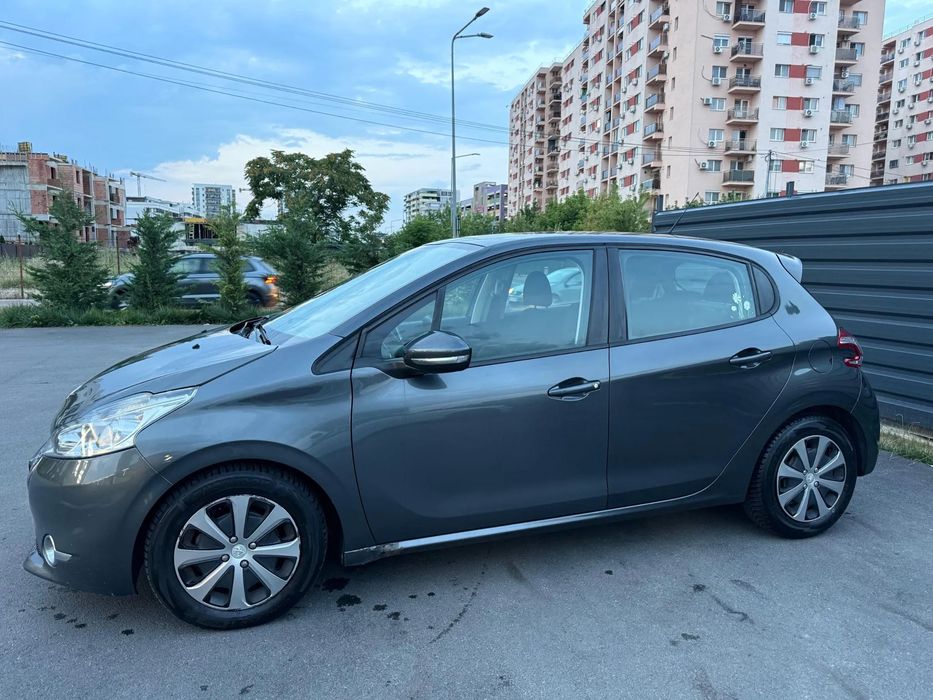 Peugeot 208 Peugeot 208, 2012, 1.4 e-HDi, cutie automată, 230.000 km +