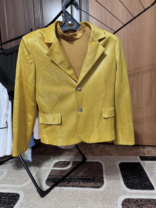 Продам концертные костюмы!