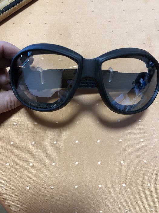 По договаряне очила, защитни и диоптрични