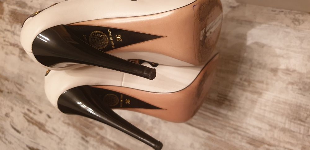 Pantofi originali versace