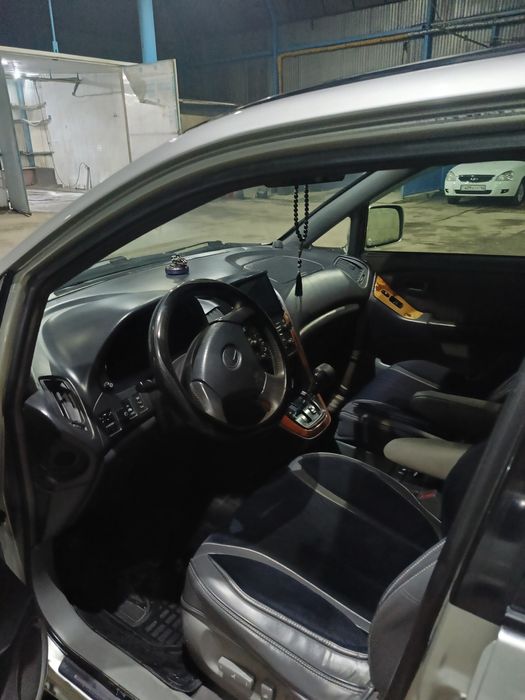 Продам Лексус РХ 300