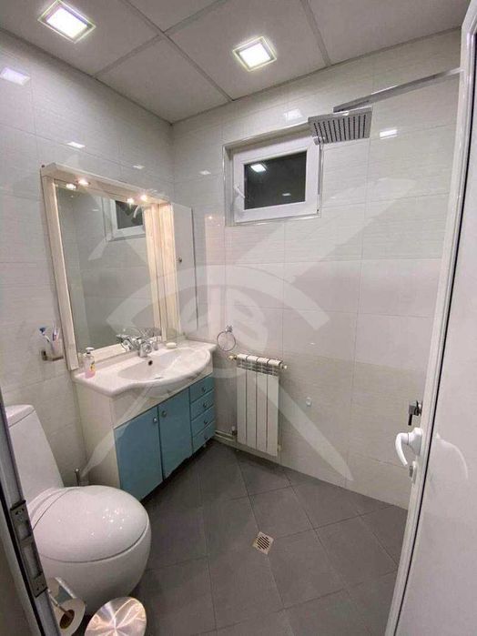 Дава се под наем Къща в с. Марково, Област Пловдив - 300 кв.м за 1795.2 € - Снимка #11