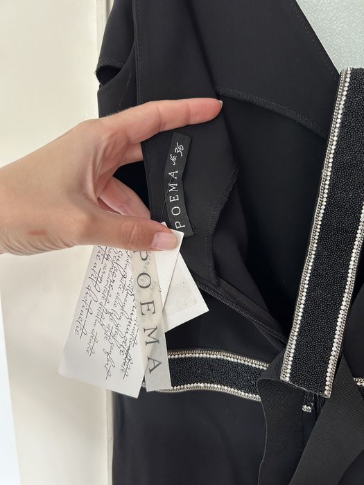 Vand rochie lunga neagra noua