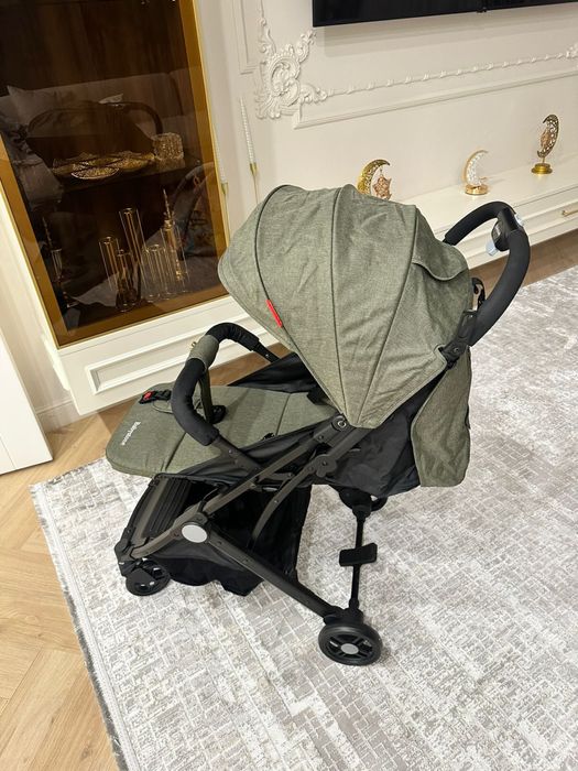 продам новую коляску babystone