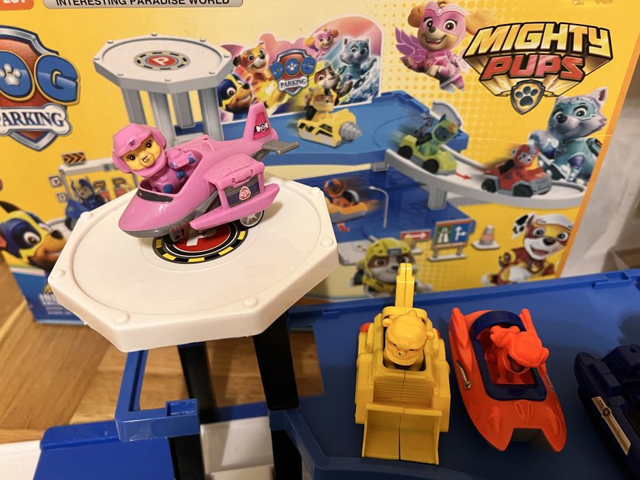 Паркинг на два етажа на Пес Патрул