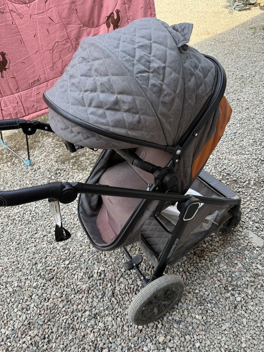 Продам коляску чистую исправную