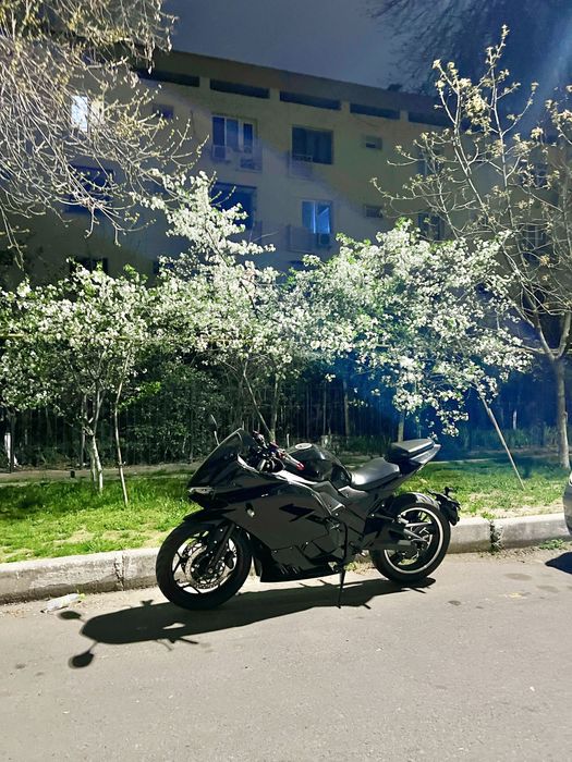 Elektr bayk Ducatti panigali