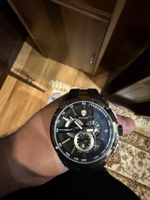 Oris aquis date 41mm seiko 5 wainer chrono