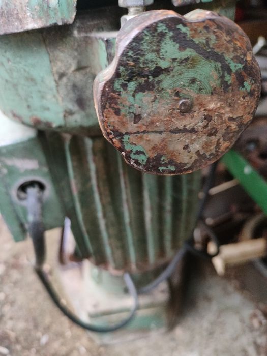 Настолна бормашина