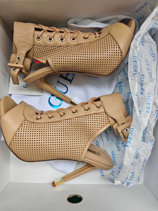 Sandale dama Guess