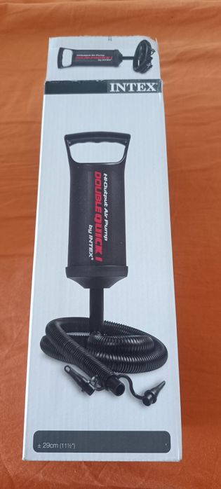 Ръчна помпа за надуваеми играчки