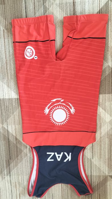 Борцовскии трико красный