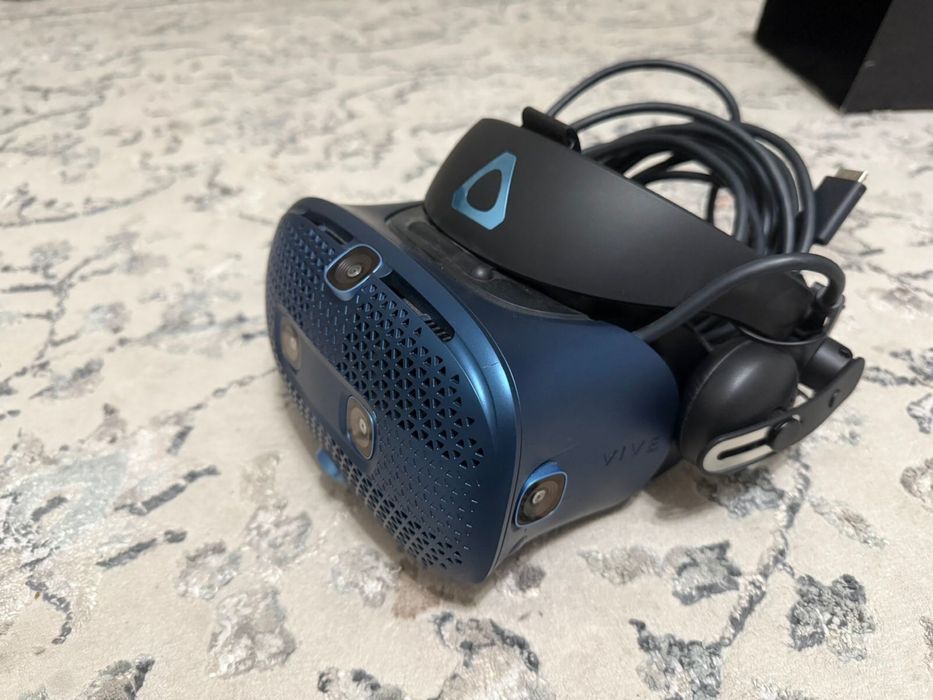 Vr очки vive cosmos виртуальна реальность