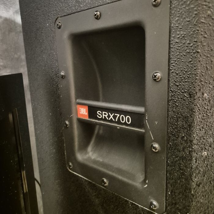JBL SRX 700 Колонка