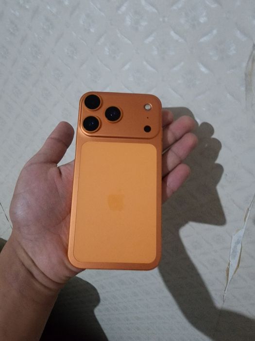 Iphone XR 17 pro klingan