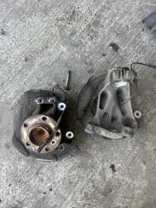 Предно окачване шенкели главини бмв ф30 ф31 bmw f30 f31 шенкел