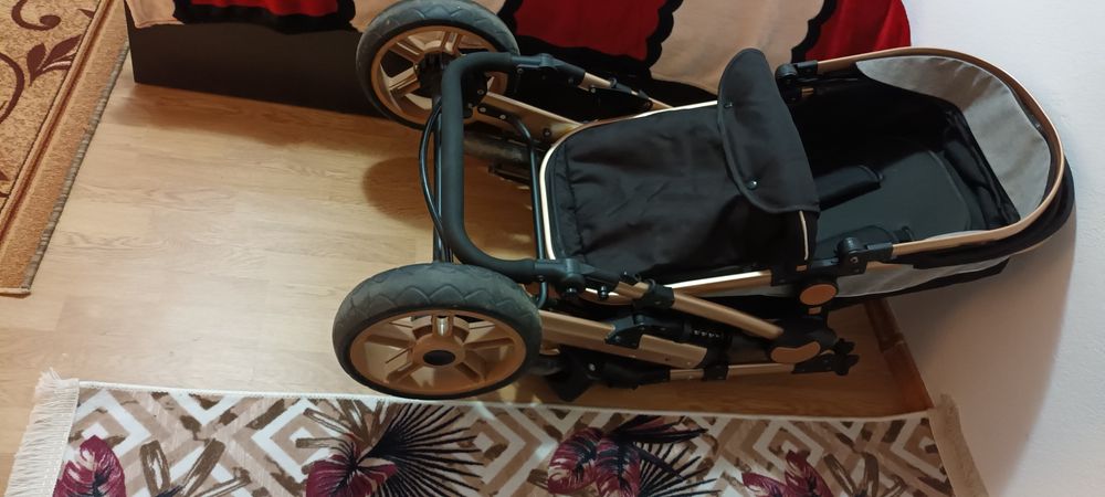 De vânzare căruț 3 în 1